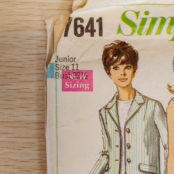 Vintage 1968 Simplicity Pattern Dress & Jacket - Picture 3 of 9